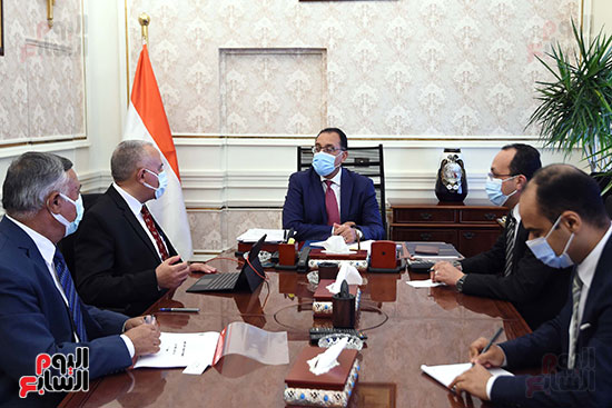 جانب من الاجتماع (1)