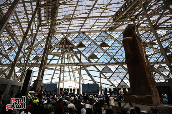 المؤتمر الصحفي المنعقد بالمتحف المصري الكبير للكشف عن تفاصيل  عملية نقل مركب خوفو (1)