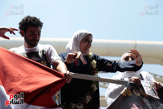 وصول البطلة جيانا فاروق إلى مطار القاهرة بعد إنجاز طوكيو (10)