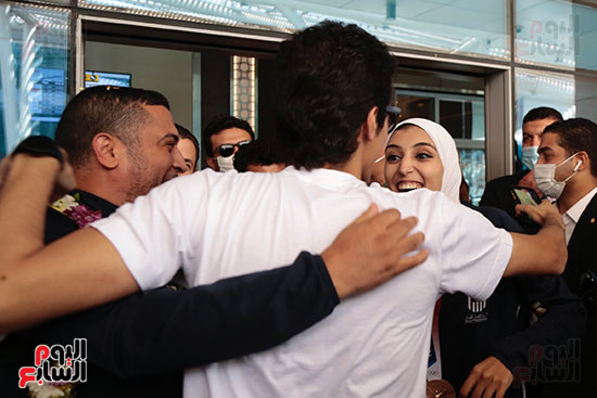 وصول البطلة جيانا فاروق إلى مطار القاهرة بعد إنجاز طوكيو (35)