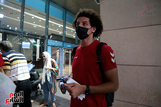 وصول بعثة منتخب كرة اليد لمطار القاهرة  (1)