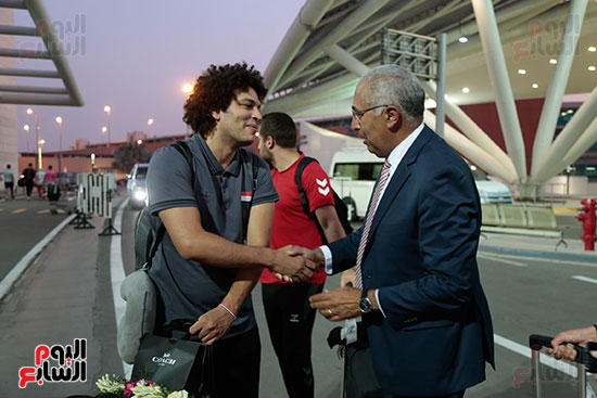 وصول بعثة منتخب كرة اليد لمطار القاهرة  (7)