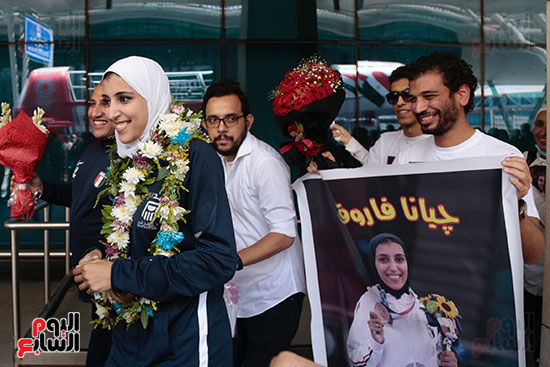 وصول البطلة جيانا فاروق إلى مطار القاهرة بعد إنجاز طوكيو (19)