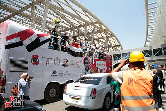 وصول البطلة جيانا فاروق إلى مطار القاهرة بعد إنجاز طوكيو (3)