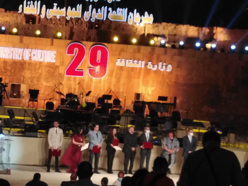 إيناس عبدالدايم  مهرجان القلعة يضيء الساحة الغنائية في مصر  (3)