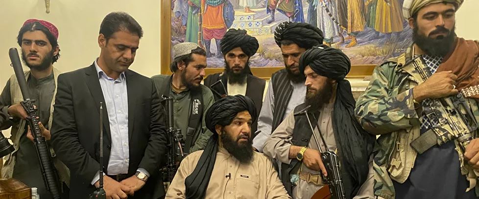 مسلحو طالبان في القصر الرئاسي