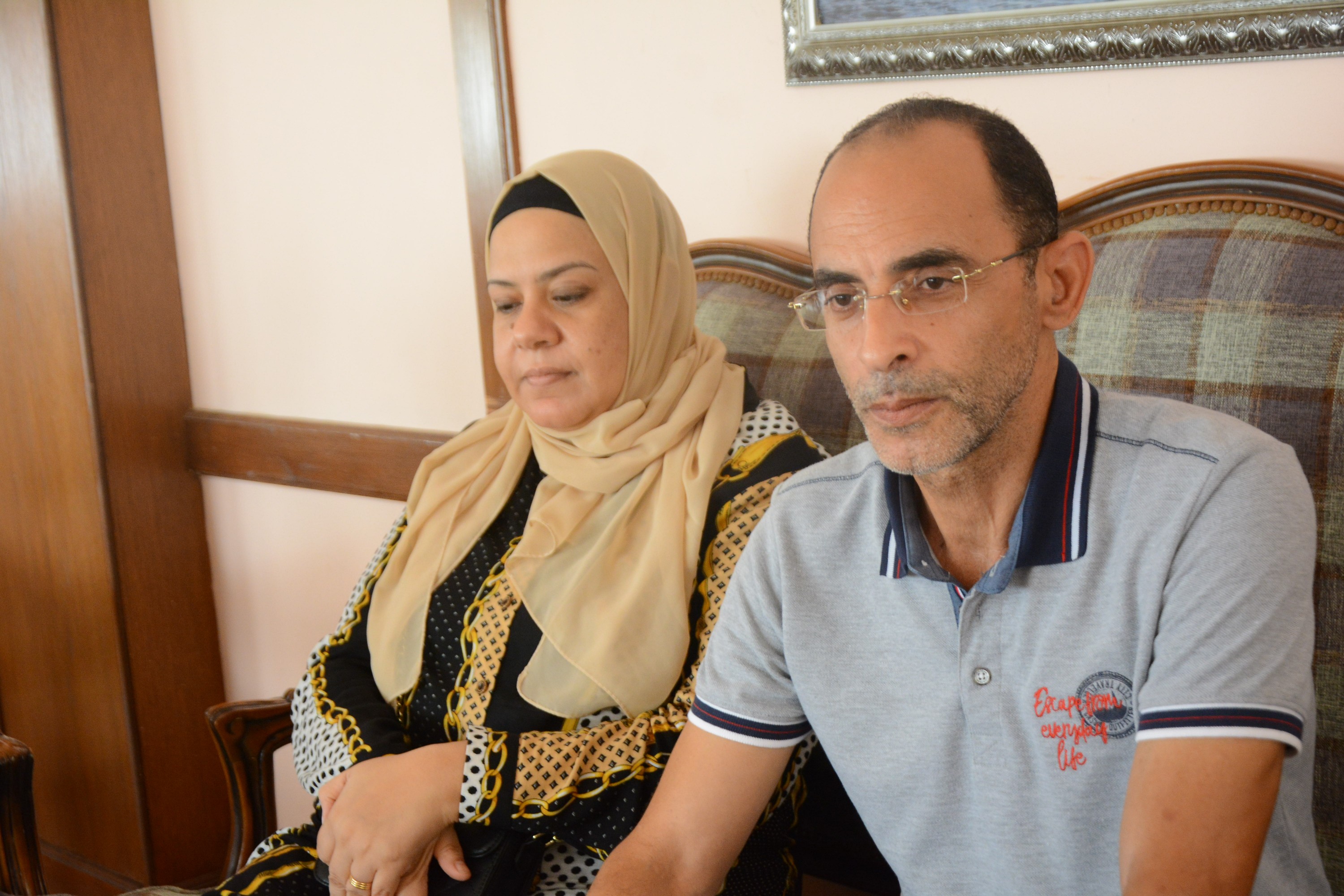 الدكتور محمود صالح وزوجته