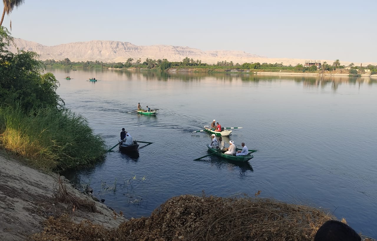 عمليات البحث عن الطفل داخل نهر النيل بمدينة إسنا
