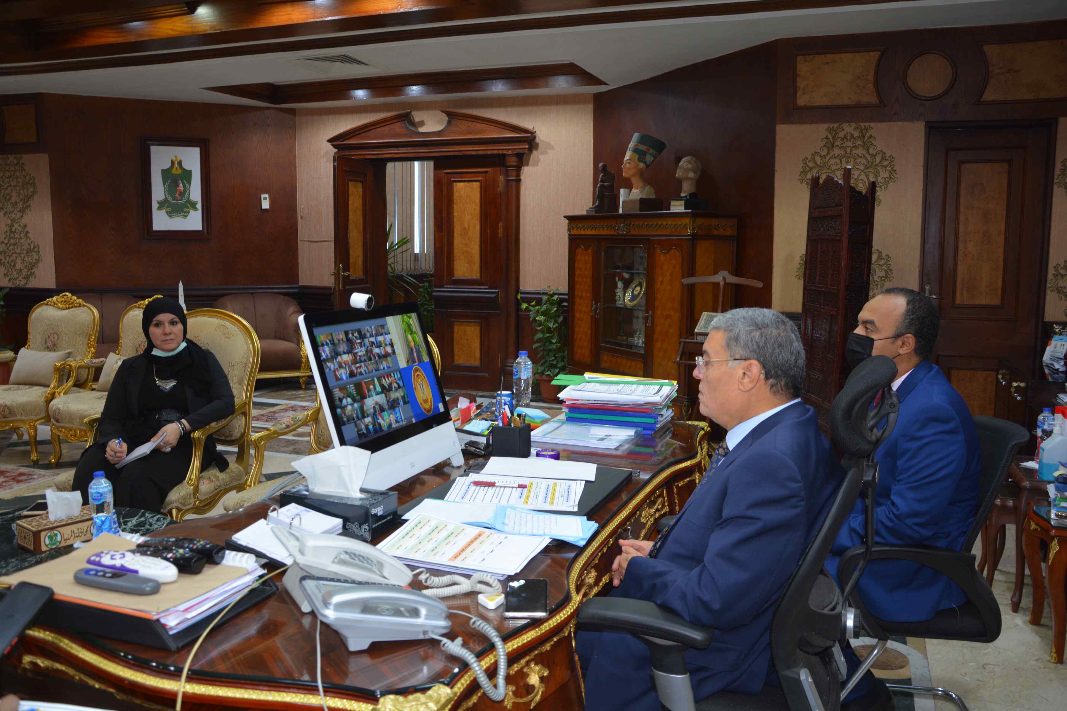 محافظ المنيا يشارك في اجتماع مع وزيري التنمية المحلية والصحة 4