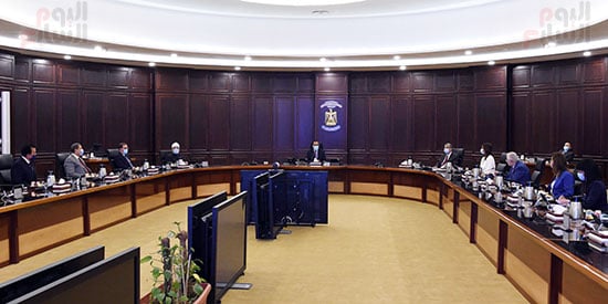 اجتماع مجلس الوزراء بمدينة العلمين   (6)