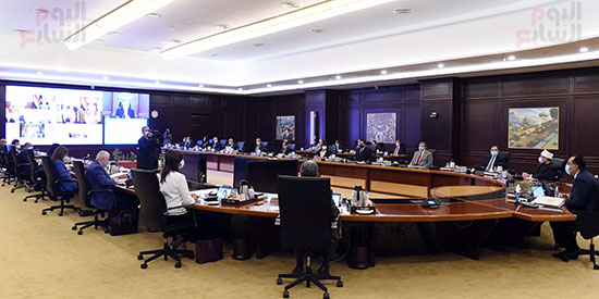 اجتماع مجلس الوزراء بمدينة العلمين   (5)