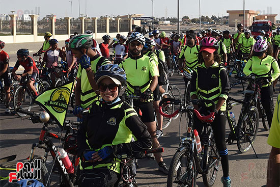 رئيس الوزراء يشهد انطلاق ماراثون للدراجات للشباب بالعلمين الجديدة (6)
