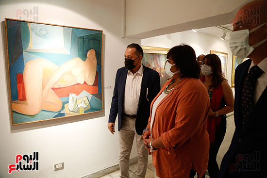 وزيرة الثقافة تفتتح الدورة الـ42 من المعرض بقصر الفنون (33)