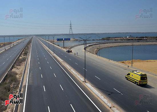 رئيس الوزراء يتفقد عددا من المشروعات بمحافظة الإسكندرية   (3)