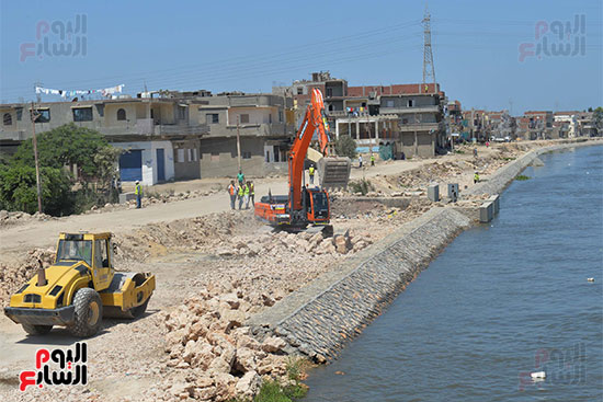 مصطفى مدبولى رئيس الوزراء يتفقد عددا من المشروعات بالإسكندرية (4)