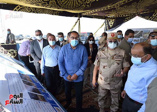 رئيس الوزراء يتفقد عددا من المشروعات بمحافظة الإسكندرية   (8)
