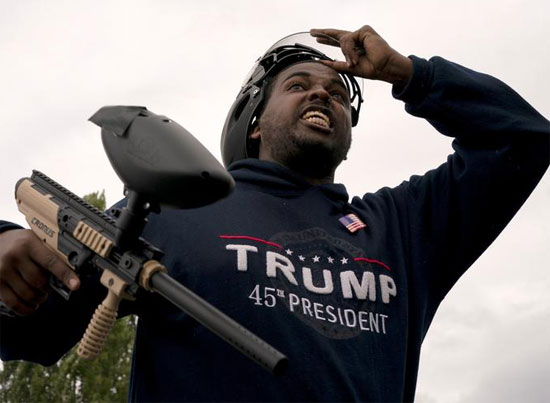 اشتباكات من اليمين واليسار فى بورتلاند