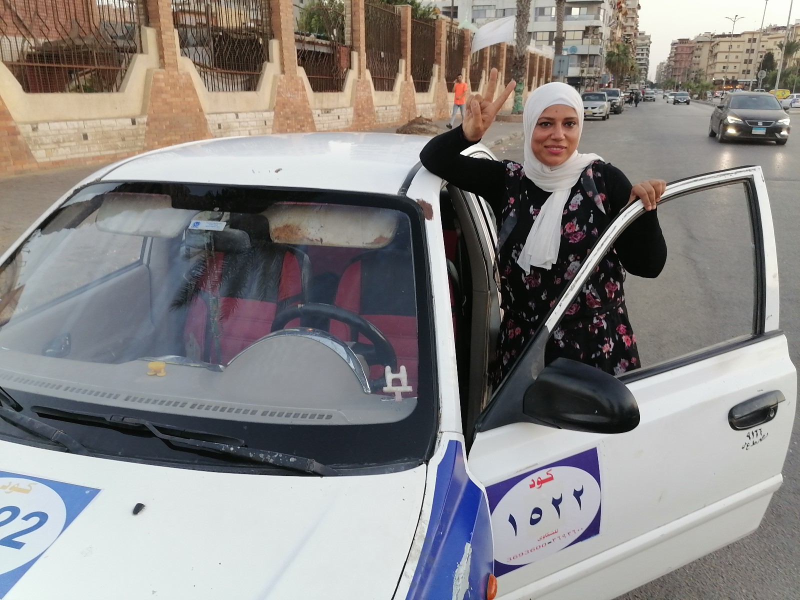 سناء محمد سائق تاكسي