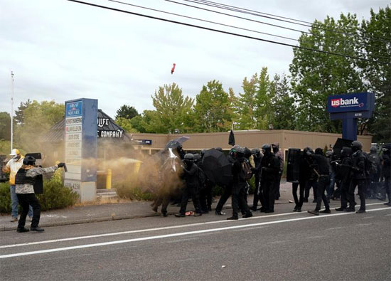 أعمال شغب (2)