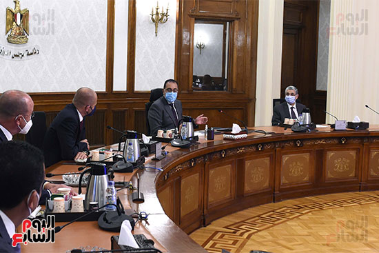رئيس الوزراء يلتقى مسئولى سيمنس لبحث تطوير صناعة الهيدروجين الأخضر (2)