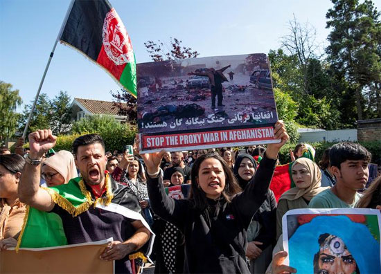 احتجاج الناس على تورط باكستان في أفغانستان ، في كوبنهاجن ، الدنمارك