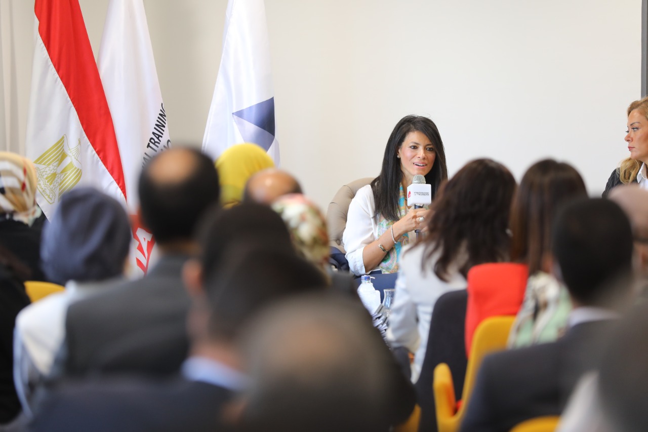 المشاط أجرت حوارا مفتوحا مع متدربي البرنامج الرئاسي