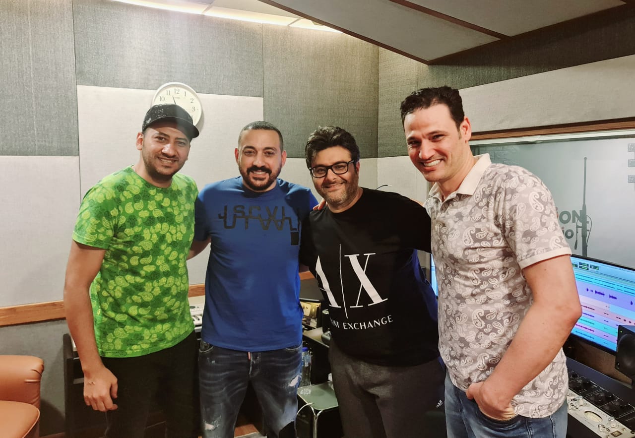 فريق  عمل أغنية دياب (2)