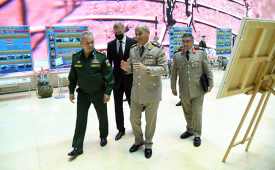 وزير الدفاع يعود إلى أرض الوطن بعد زيارة رسمية لجمهورية روسيا الاتحادية (9)