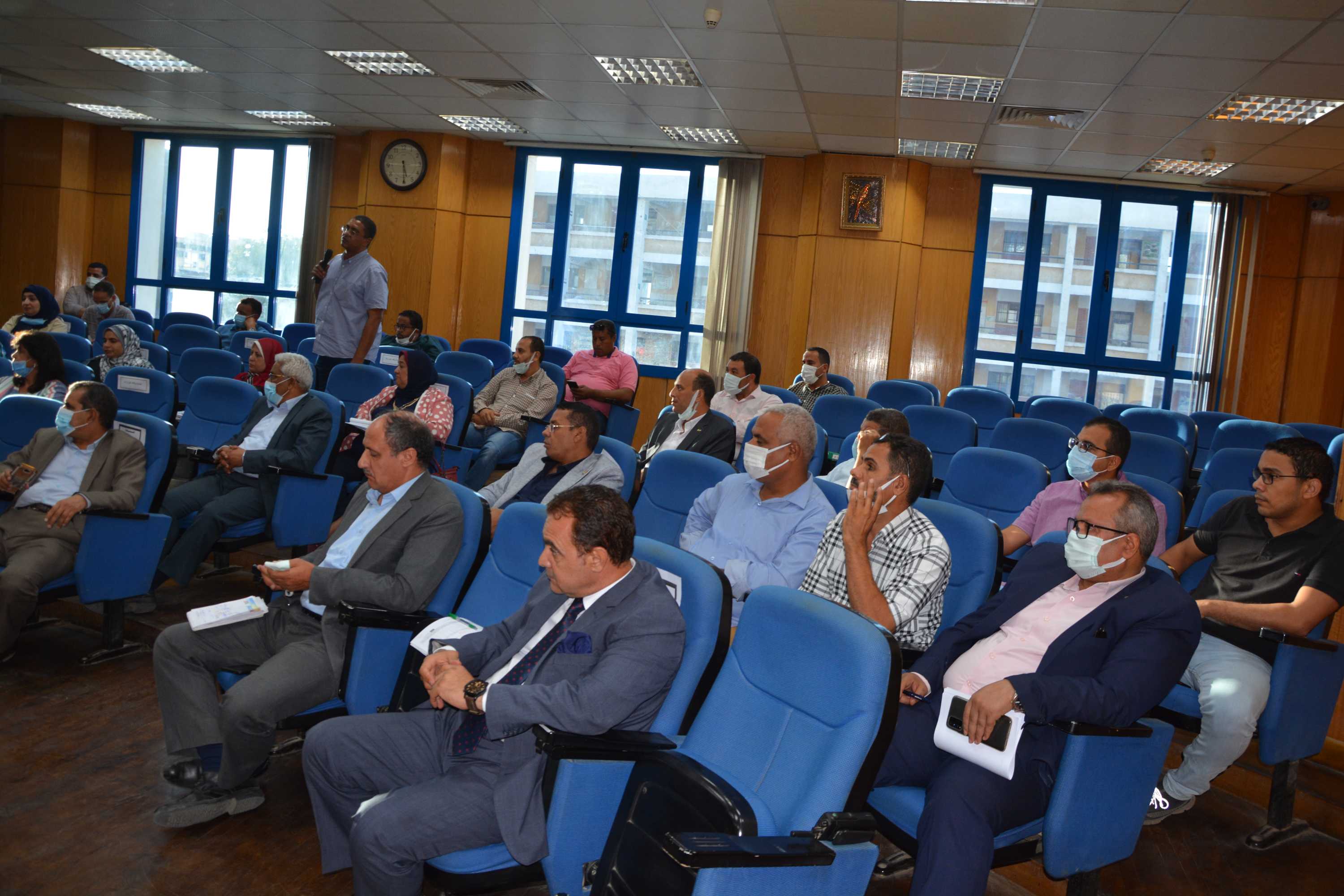 الحضور من قيادات محافظة المنيا (2)