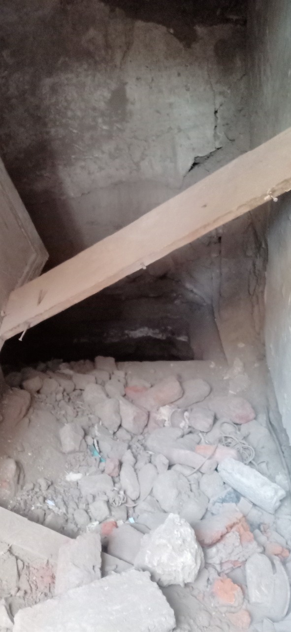 جانب من الحفائر الغير شرعية داخل القصر (2)