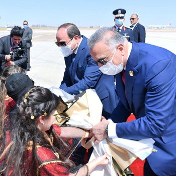 الرئيس-السيسى-يصل-الى-العراق-(1)