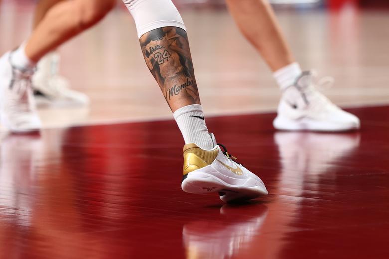 وشم على ساق لاعبة بورتوريكو جازمون جواثمي خلال مباراة كرة السلة للسيدات ضد أستراليا