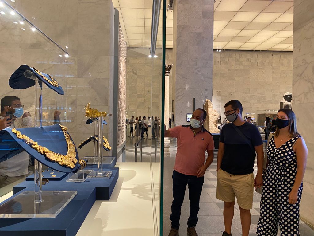 عروسان السياحة