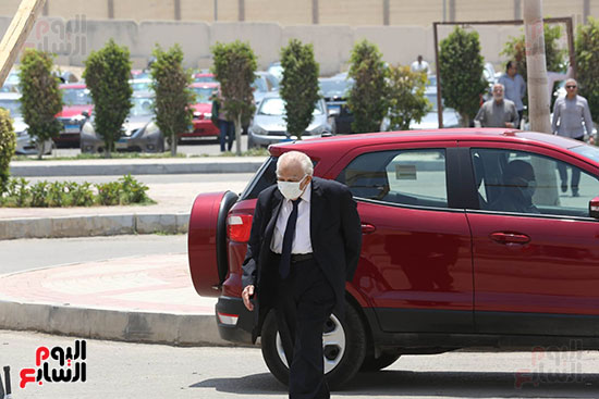 وصول جثمان الراحل المهندس حسب الله الكفراوى مسجد المشير  (7)