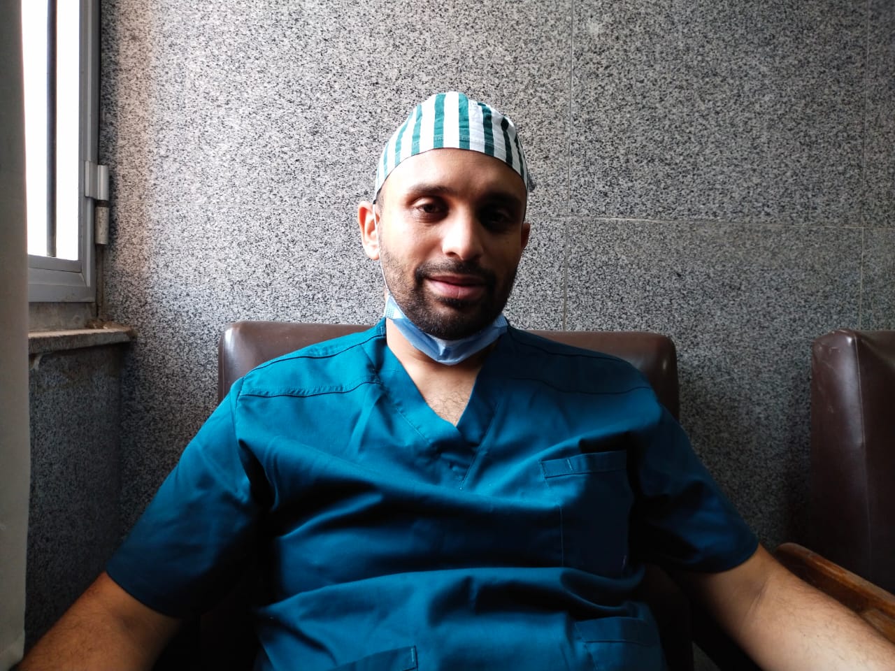 الدكتور محمد الجزار رئيس الفريق الجراحى