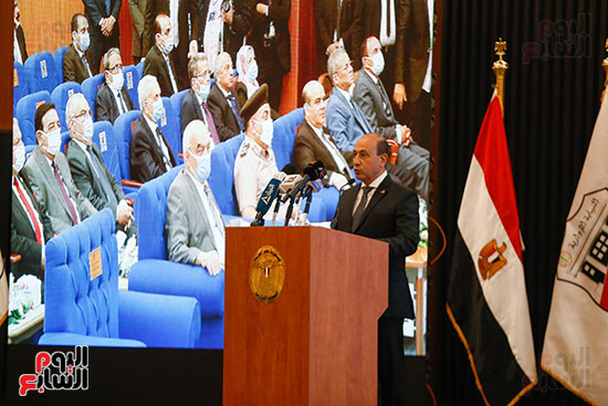 وزير العدل أثناء افتتاح مجمع النيابات الإدارية (28)