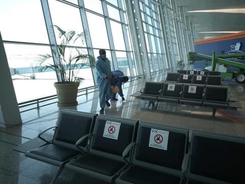 اعمال الاستعدادات لاستقبال السياح داخل المطار