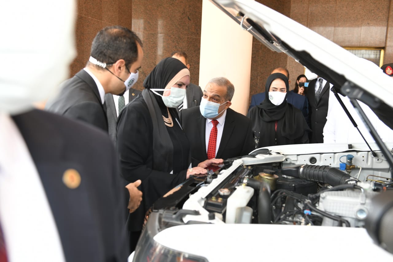 تعاون مصرى- إماراتى لتصنيع سيارة بيك أب EM للعمل بالوقود المزدوج غاز طبيعى- بنزين (1)