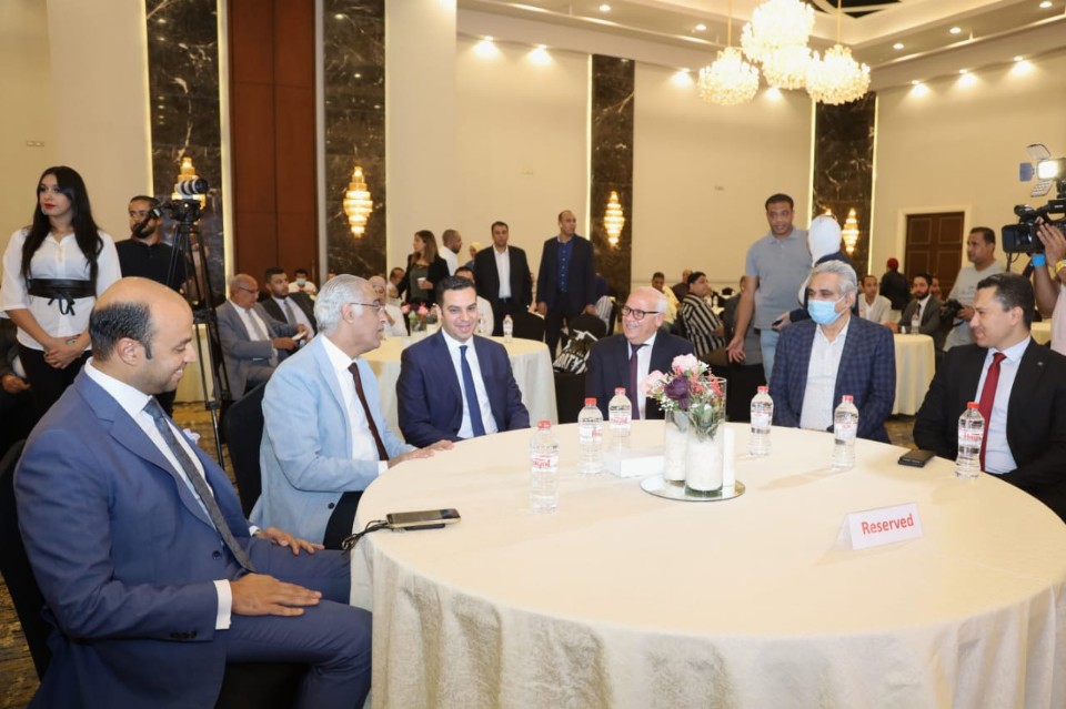 محافظ بورسعيد يشهد انطلاق المؤتمر الاقتصادي لمشروعات العاصمة الإدارية (3)