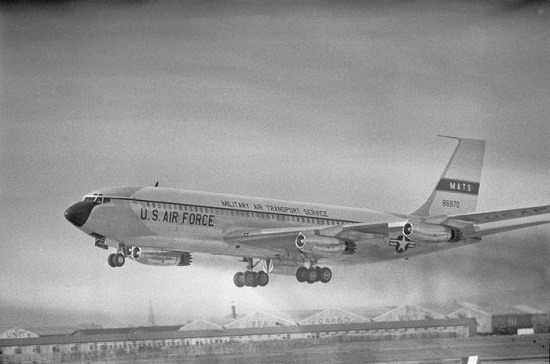 طائرة نفاثة في عام 1959