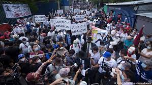 فوضى فى السلفادور بسبب احتجاجات ضد قانون اعتماد البيتكوين (1)