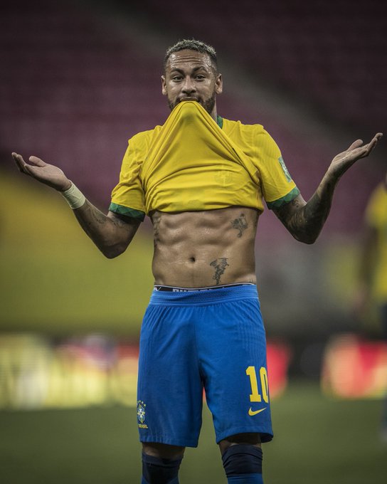 Neymar flexing his muscles