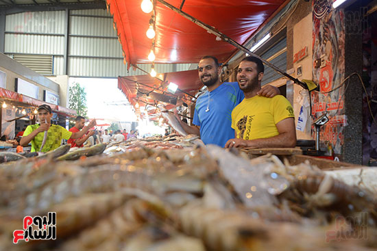 بائعو سوق السمك ببورسعيد