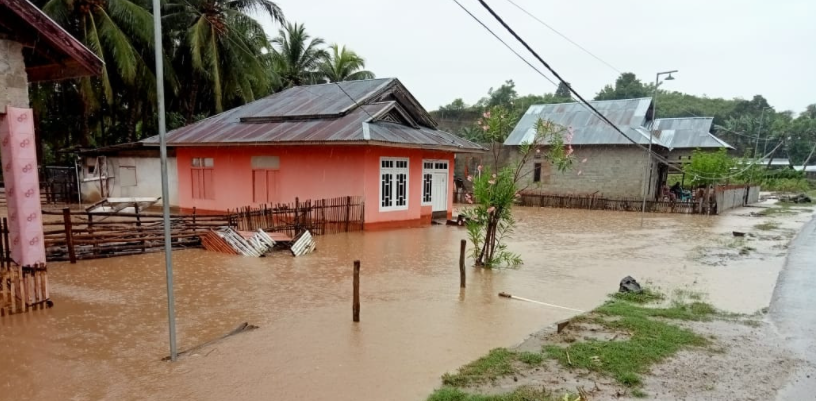 الفيضانات في إندونيسيا
