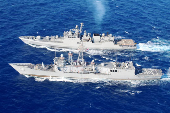 القوات البحرية المصرية والهندية (1)