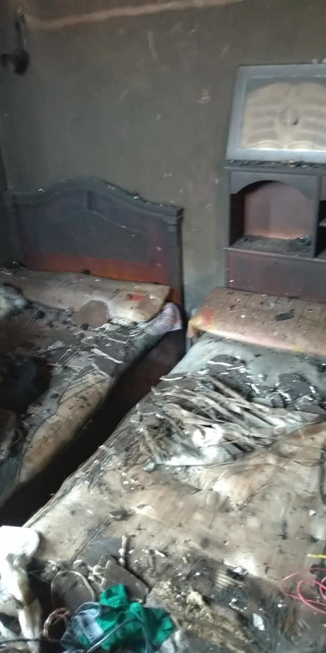 حريق أثاث الشقة