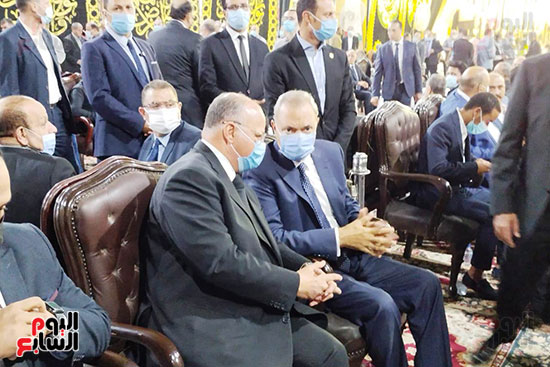 وزراء وشخصيات عامة فى عزاء محمود العربى (2)