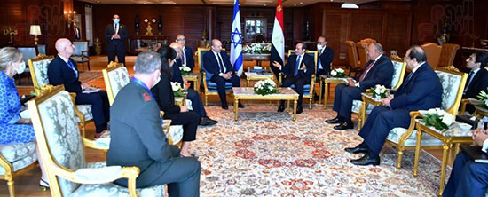 لقاء الرئيس عبد الفتاح السيسى ورئيس وزراء اسرائيل (4)
