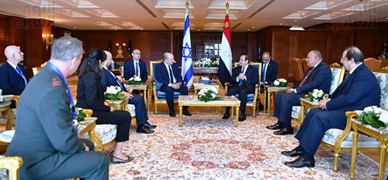 لقاء الرئيس عبد الفتاح السيسى ورئيس وزراء اسرائيل (3)