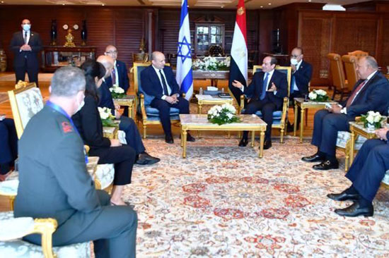 جلسه الرئيس عبد الفتاح السيسى ورئيس وزراء اسرائيل (8)